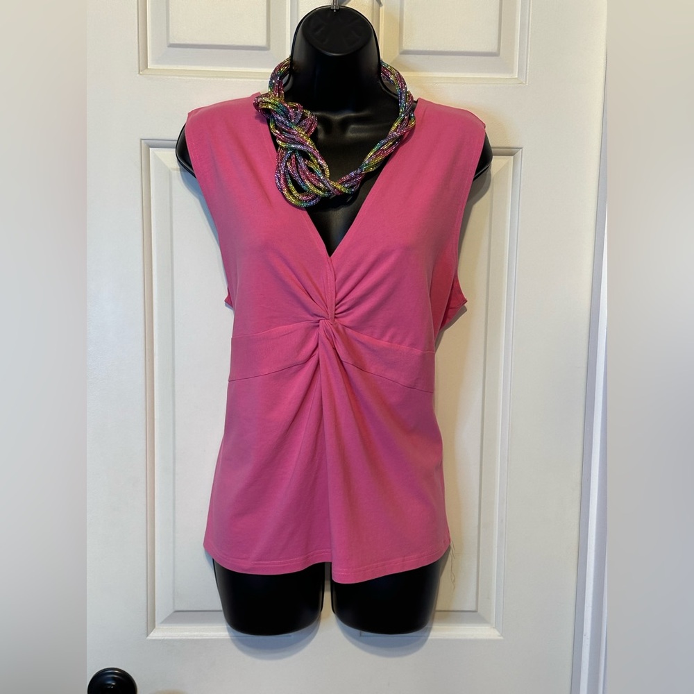 💙ST19-Casual Living Pink Sleeveless Women's Top w/front twist knot.